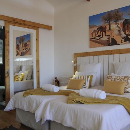 Wildhorses B&B And Self Catering Lüderitz Eksteriør bilde